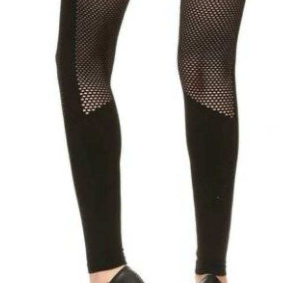Premium Mesh Black Leggings - Picture 4 of 5